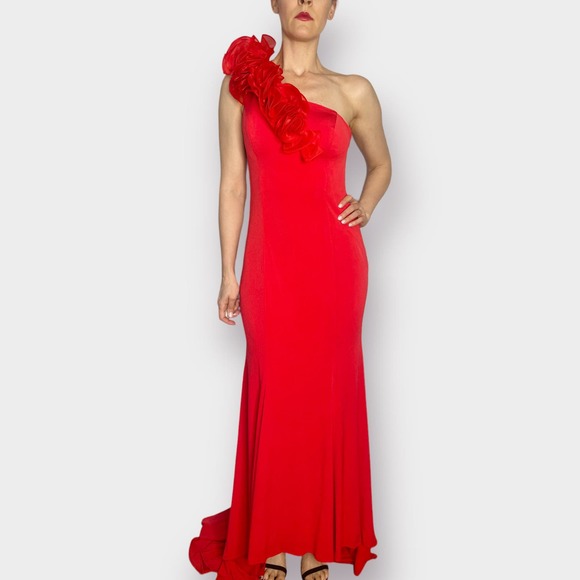 Red One‎ Shoulder Long Gown with Train - Picture 1 of 6